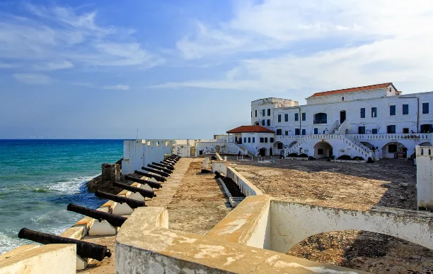 Cape Coast Castle beside the Atlantic Ocean