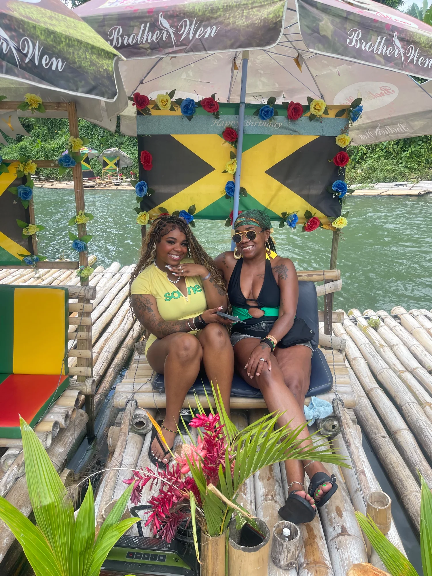 Jamaica Rafting Travelers